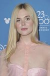 Elle Fanning en el acto 'Go behind the scenes'