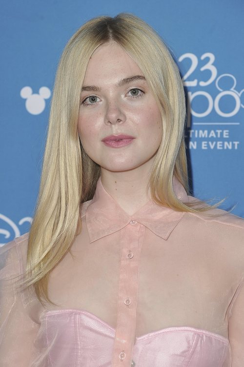 Elle Fanning en el acto 'Go behind the scenes'