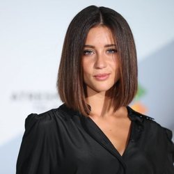 María Pedraza luce corte long bob en la presentación de 'Toy Boy' en el FesTVal 2019