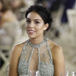 Georgina Rodríguez con recogido corona de trenzas en los Premios Sedesma 2019