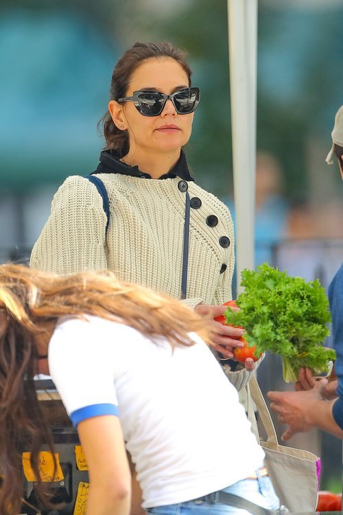 Katie Holmes con la coleta mal peinada en Nueva York