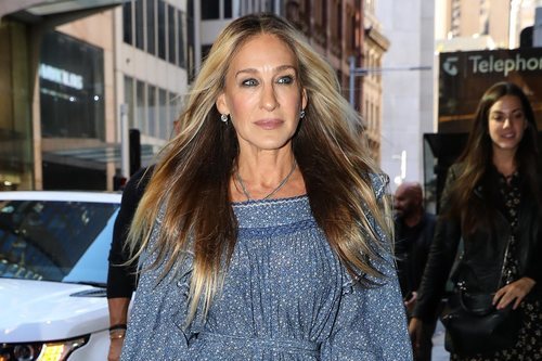 Sarah Jessica Parker con maquillaje natural en la presentación 'SJP Shoe Collection'