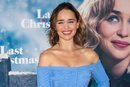 Emilia Clarke con ondas en la premiere de 'The Last Christmas' en Berlín