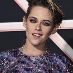 Kristen Stewart con smokey eye en la premiere de 'Los ángeles de Charlie' en Los Ángeles
