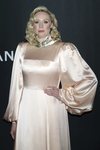 Gwendoline Christie se pasa de rubor en una gala celebrada en el MOMA de Nueva York