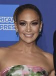 Jennifer Lopez con pestañas postizas en el Palm Springs Film Festival 2019