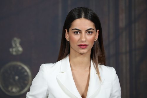 Begoña Vargas arriesga con un blushadow tono melocotón