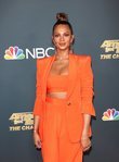 Alesha dixon apuesta por un beauty look en tonos naranjas
