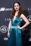 Elena Rivera asiste a los X Premios Mujer Hoy 2020