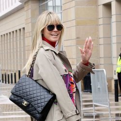 Heidi Klum apuesta por el flequillo liso