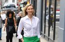 Karlie Kloss presumiendo look natural