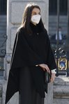 La Reina Letizia luce melena suelta lisa en la Pascua Militar 2021