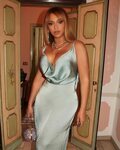 Beyoncé luciendo flequillo abierto