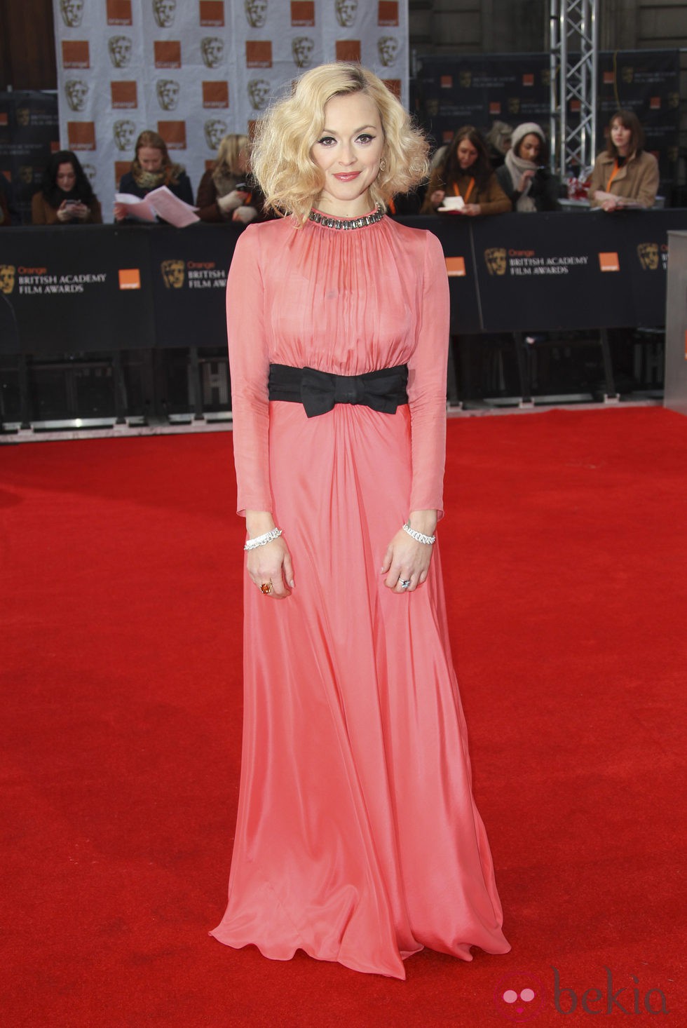 Fearne Cotton con cabello long bob y extravolumen