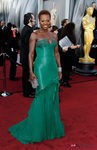 Viola Davis con cabello corto en los Oscar de 2012