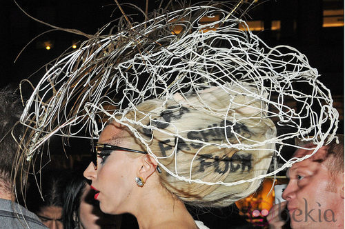 El extravagante moño de Lady Gaga
