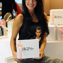 Noelia López, imagen de la BB Cream de Skin79