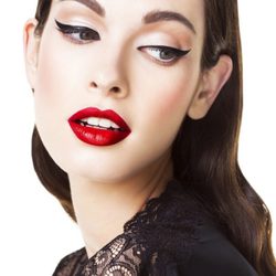 Look eyeliner de la colección otoño/invierno 2013 de Yamamay Beauty
