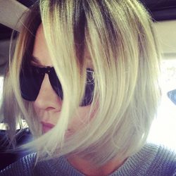 Kaley Cuoco se cambia de look: luce un corte bob