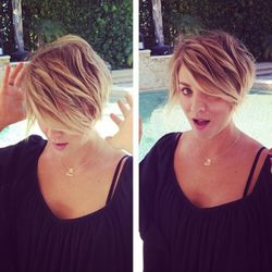 Kaley Cuoco muestra su corte de pelo pixie