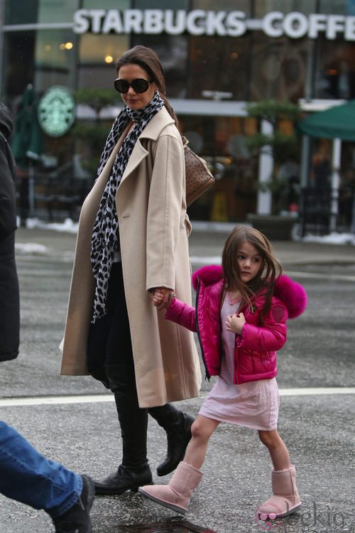 Katie Holmes y su pequeña con el mismo peinado