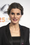 La Reina Letizia con un maquillaje de ojos ahumados en la gala del 25 aniversario de Antena 3