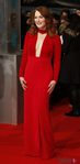 Julianne Moore con ondulaciones en los BAFTA 2015