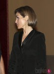 La Reina Letizia con un falso bob en la cena de gala en su honor