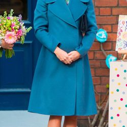 Kate Middleton con un tocado turquesa