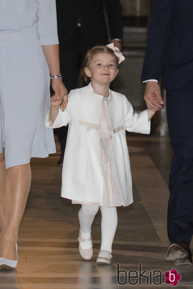 La Princesa Estela de Suecia en la lectura de las amonestaciones prenupciales de Carlos Felipe de Suecia y Sofia Hellqvist