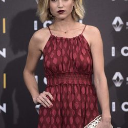 Ana Fernández, de nuevo con labios color vino en los premios 'Space Icon 2015'