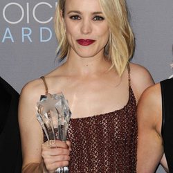 Rachel McAdams brilla con su sencillo peinado en los Critics' Choice Awards