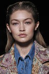 Gigi Hadid en el desfile de MiuMiu Paris Fashion Week 2016