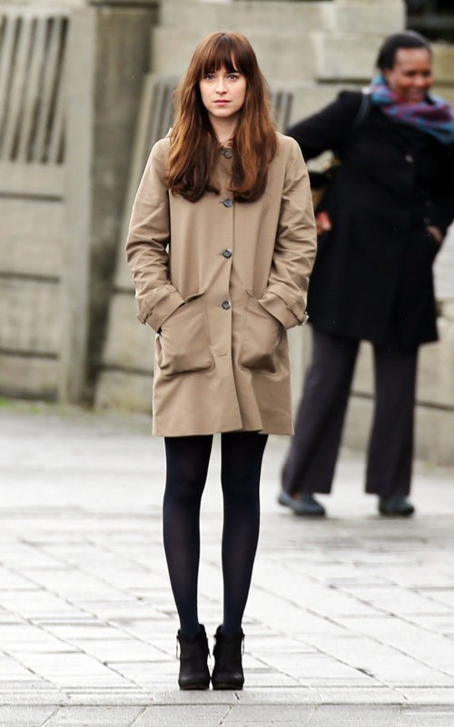 Dakota Johnson con melena salvaje en el rodaje de 'Cincuenta sombras más oscuras'