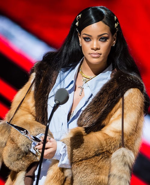 Rihanna en Black Girls Rock! 2016 Show