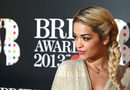 Rita Ora en los BRIT Awards 2013 
