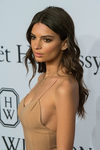 Emily Ratajkowski en la amfAR New York Gala 2016
