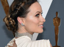 Olivia Wilde con un recogido trenzado