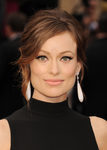 Olivia Wilde con recogido abombado