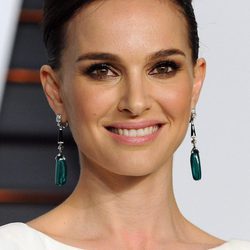 Natalie Portman con un recogido en concha bajo