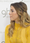 Blanca Suárez con trenza ladeada y cabello suelto