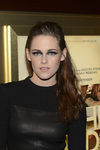 Kristen Stewart con semirecogido y pelo suelto