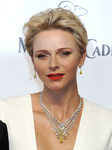 La Princesa Charlene de Mónaco con los labios rojos en el Festival de TV de Montecarlo 2016