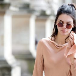 Kendall Jenner con un beauty look sin maquillar