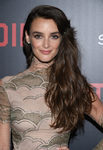 Charlotte Le Bon en la premiere de 'Anthropoid'