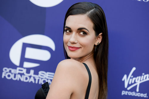 Torrey DeVitto en la fundacion 'One Pulse'