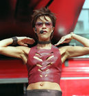 Victoria Beckham actuando en Scarborough