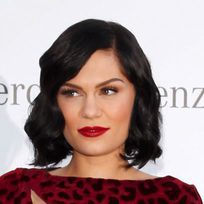 Jessie J y su look a lo años 50