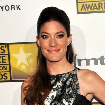 Jennifer Carpenter apuesta por el recogido con tupé