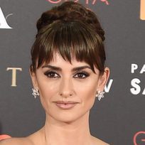 Penélope Cruz y su flequillo postizo